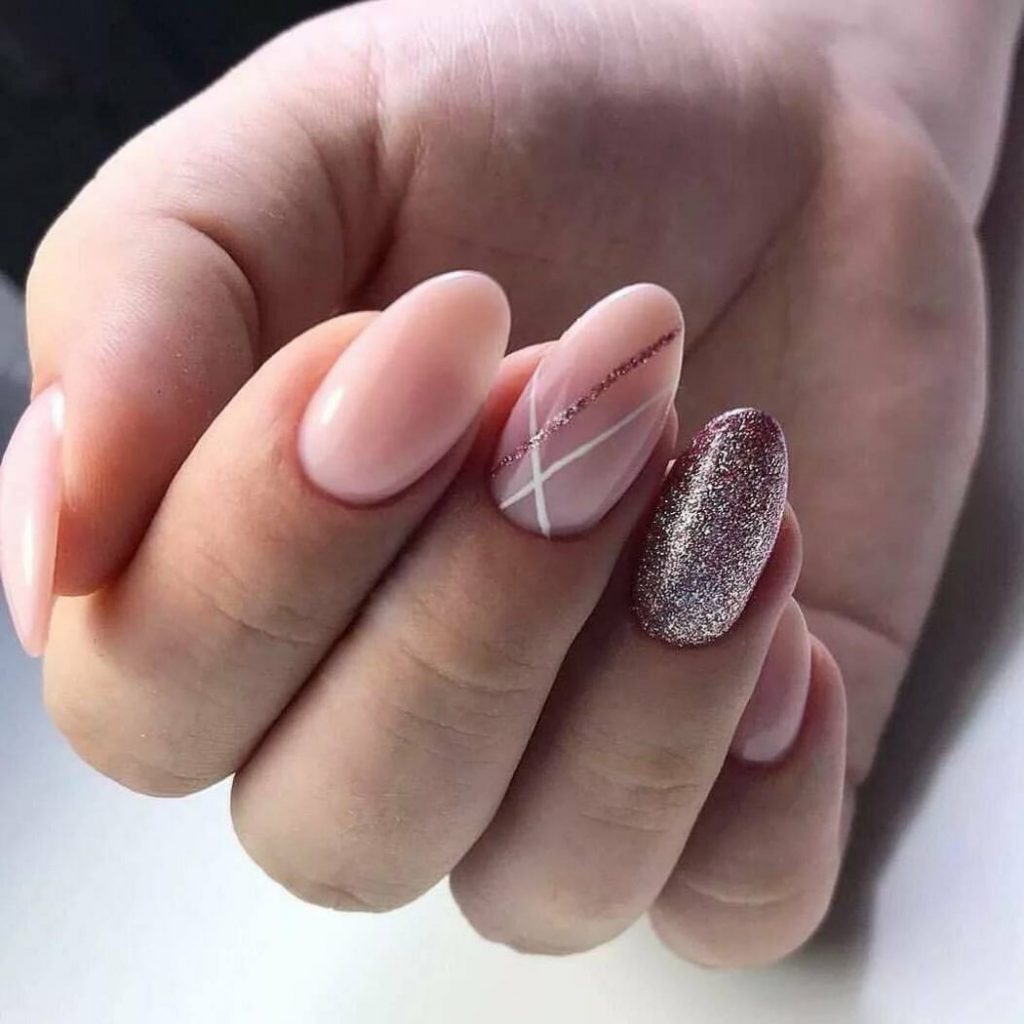 Дизайн ногтей миндаль новинки стильные 2021-2022 весна
